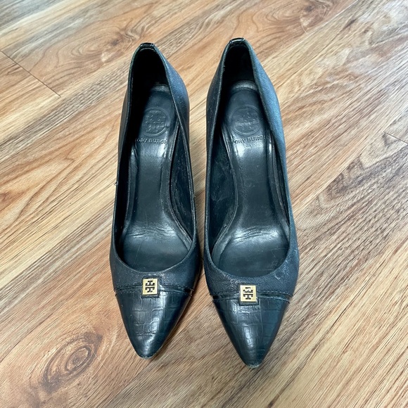 DONATED - Tory Burch Heels! - Picture 2 of 6